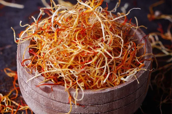 ریشه زعفران چیست و چه خواصی دارد؟
