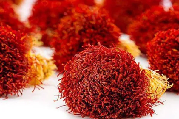زعفران دختر پیچ چیست